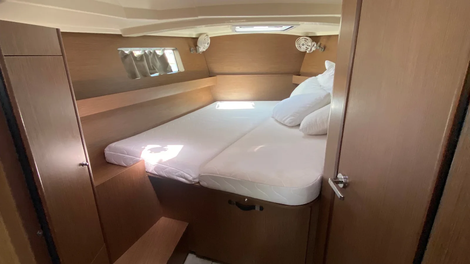Yacht BENETEAU Oceanis 41.1 - Iris - Foto 1