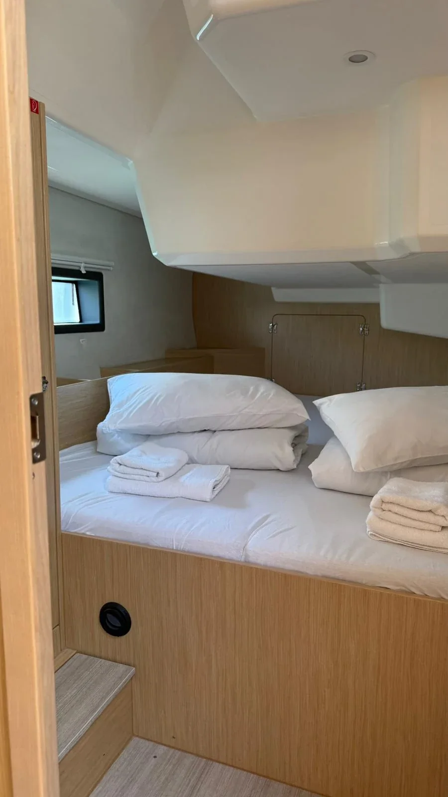 Yacht BAVARIA C42 - Onyx - Foto 1