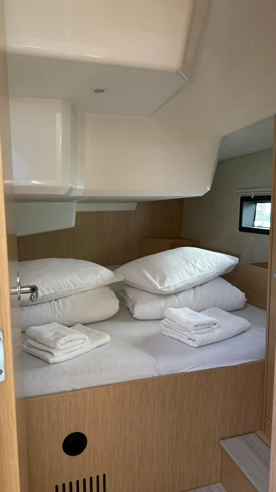 Yacht BAVARIA C42 - Onyx - Foto 1