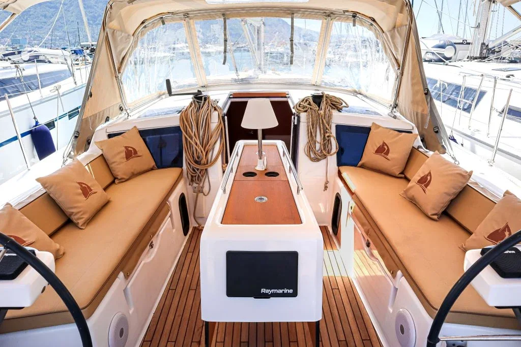 Yacht DUFOUR 390 Grand Large - Shibumi - Foto 1