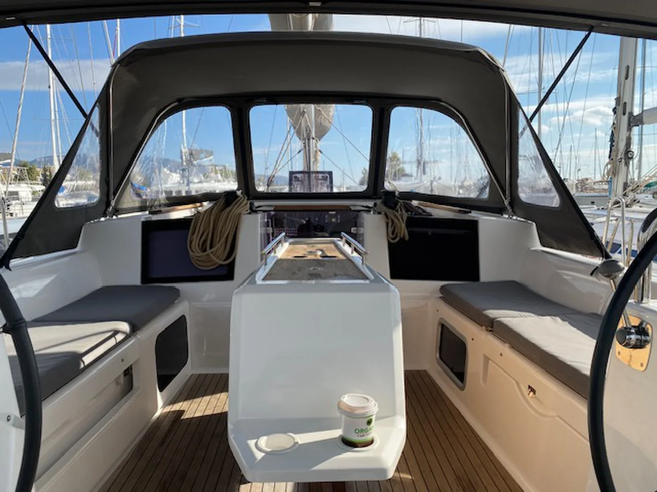 Yacht DUFOUR 460 Grand Large - Ava - Foto 1