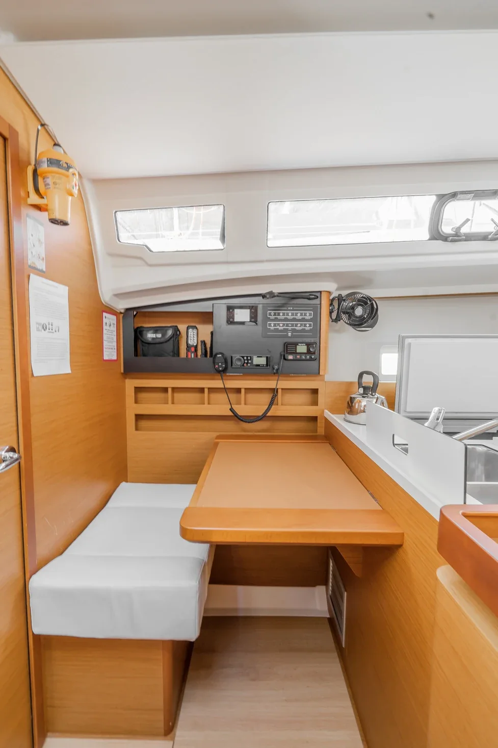 Yacht JEANNEAU Sun Odyssey 410 - High Time - Foto 1