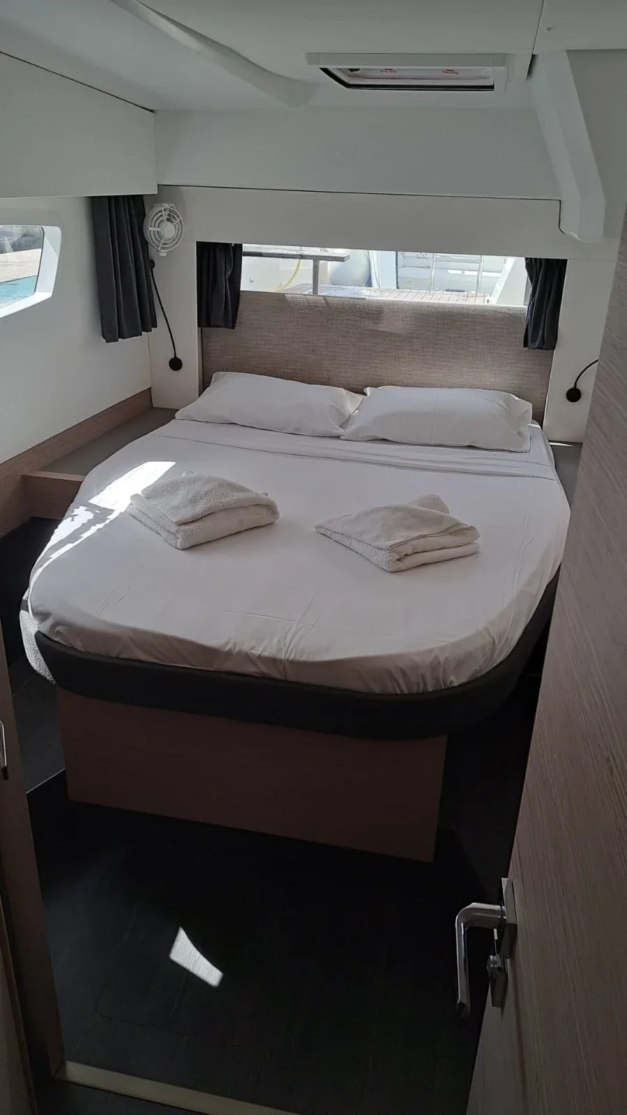Yacht FOUNTAINE PAJOT Astrea 42 - Marguerite - Foto 1