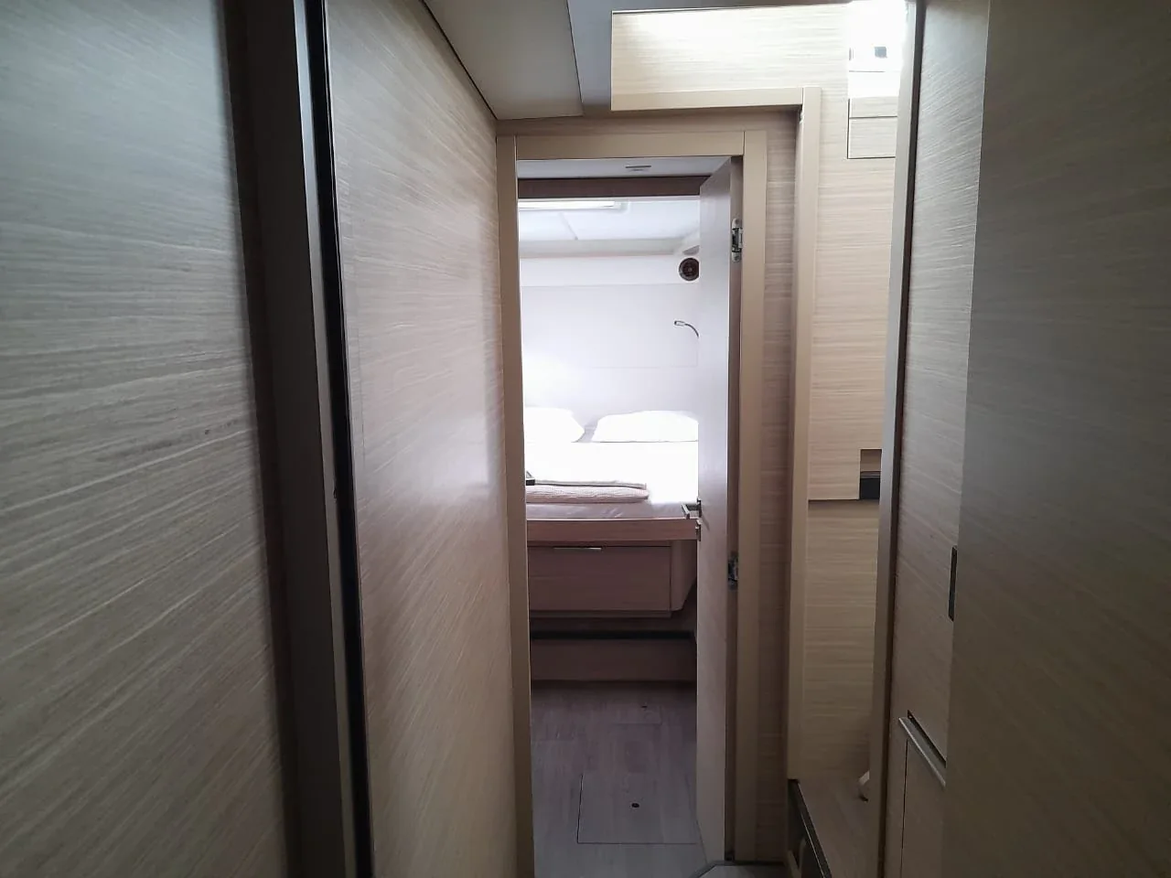 Yacht LAGOON 46 - My Naughty Spirit - Foto 1