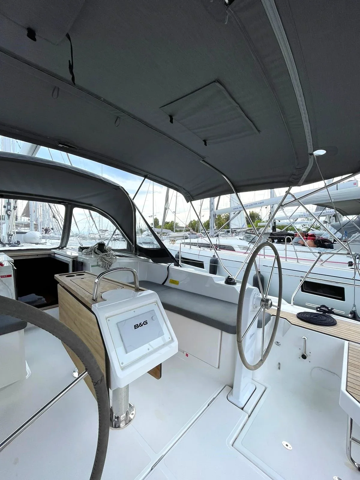 Yacht BAVARIA C42 - Kimon - Foto 1