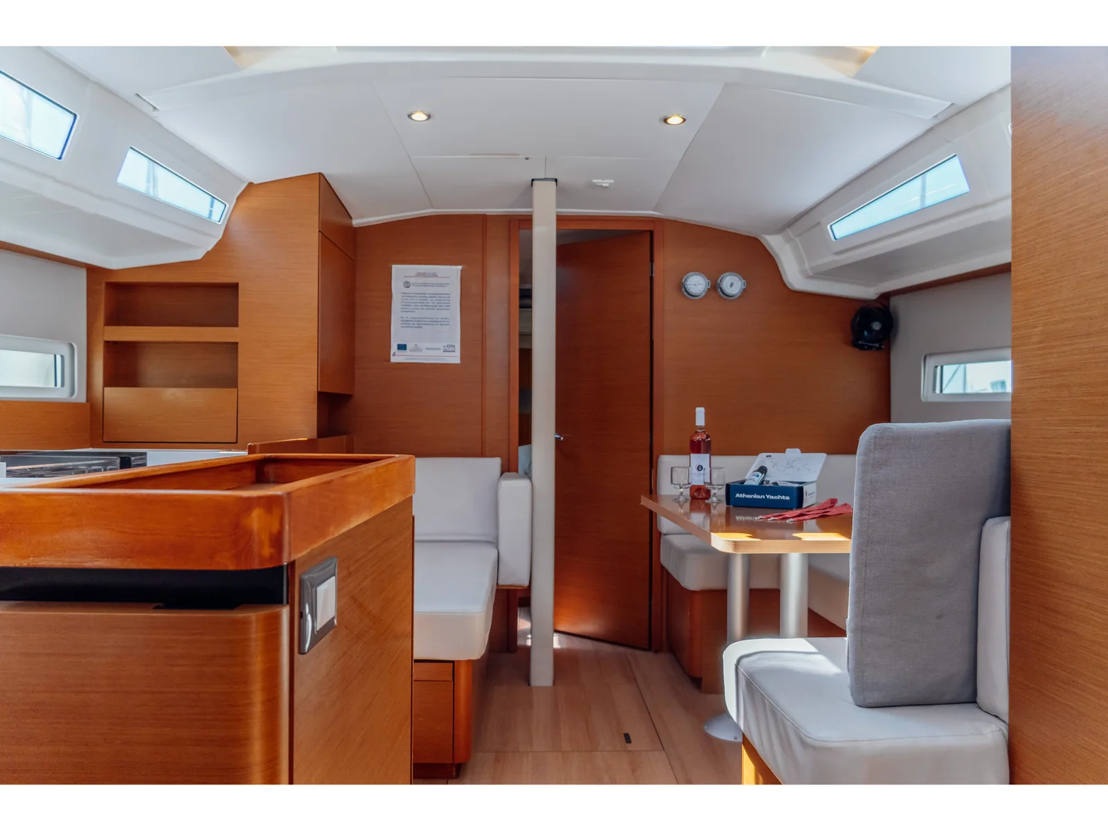 Yacht JEANNEAU Sun Odyssey 410 - Anassa - Foto 1