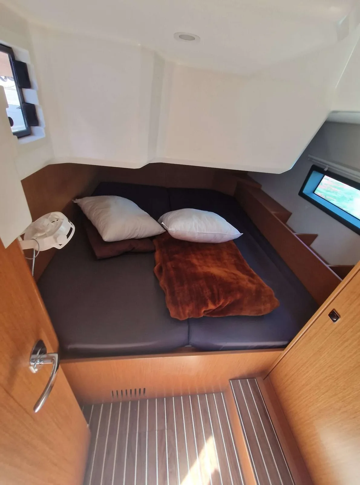 Yacht BAVARIA C42 - Amalia - Foto 1