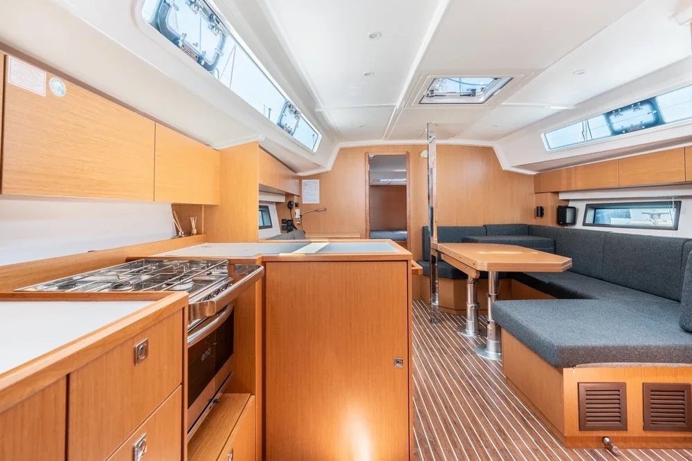 Yacht BAVARIA C42 - Avra - Foto 1