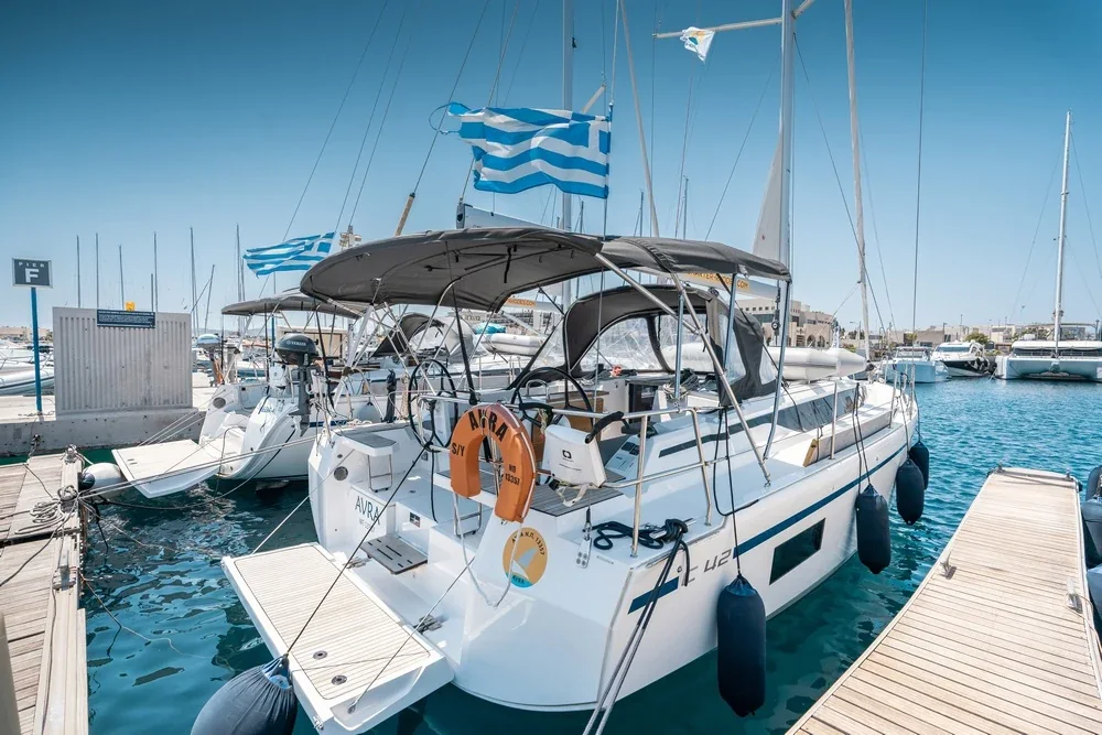 Yacht BAVARIA C42 - Avra - Foto 1