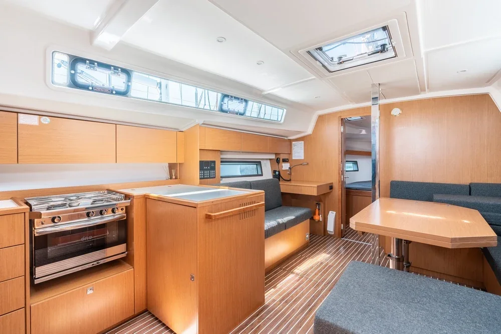 Yacht BAVARIA C42 - Avra - Foto 1
