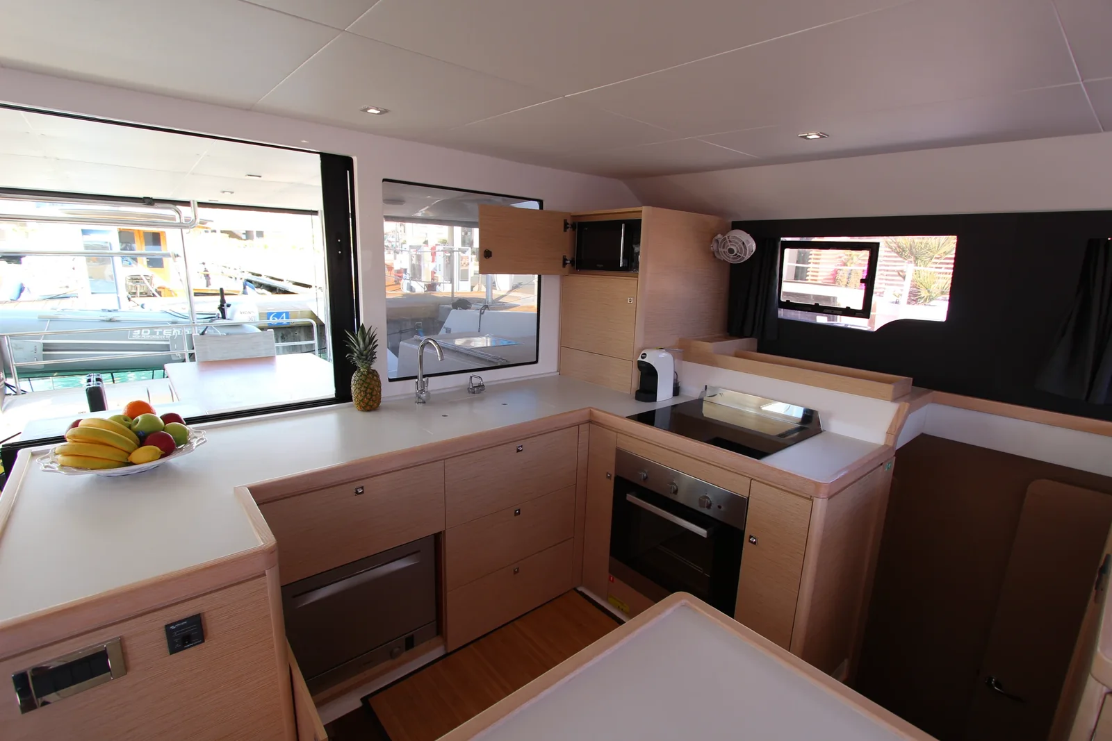 Yacht DUFOUR 48 Catamaran - Amelie - Foto 1