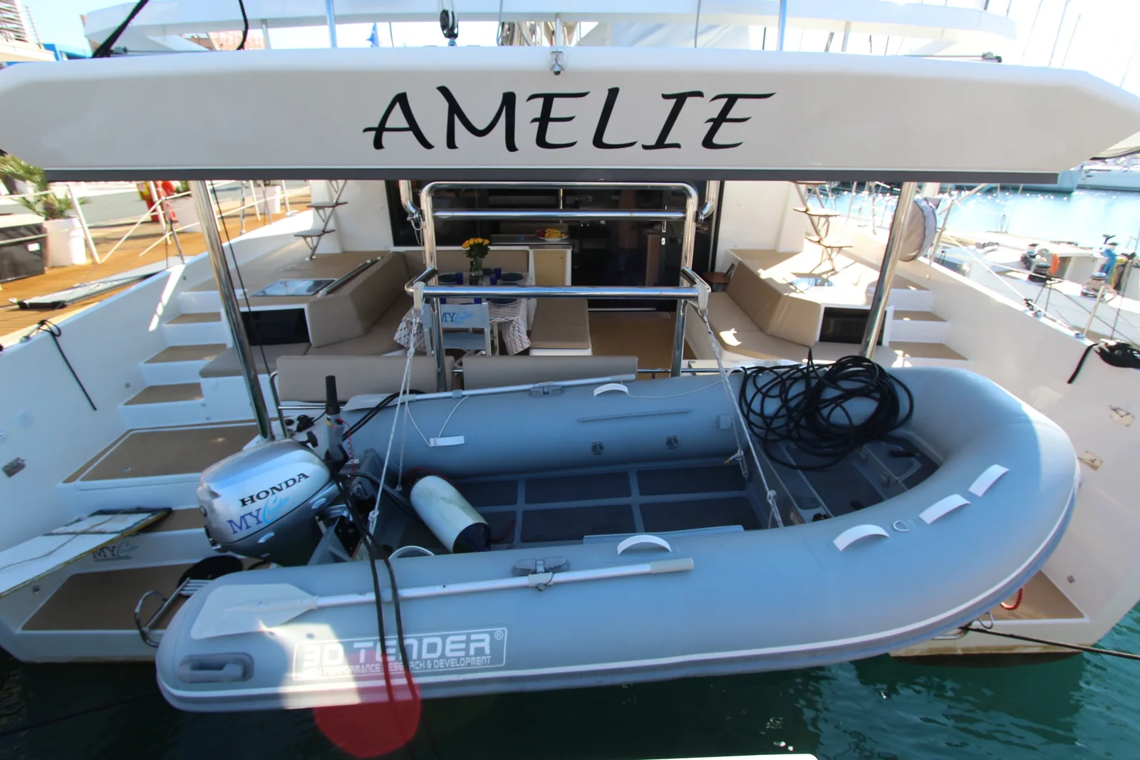 Yacht DUFOUR 48 Catamaran - Amelie - Foto 1