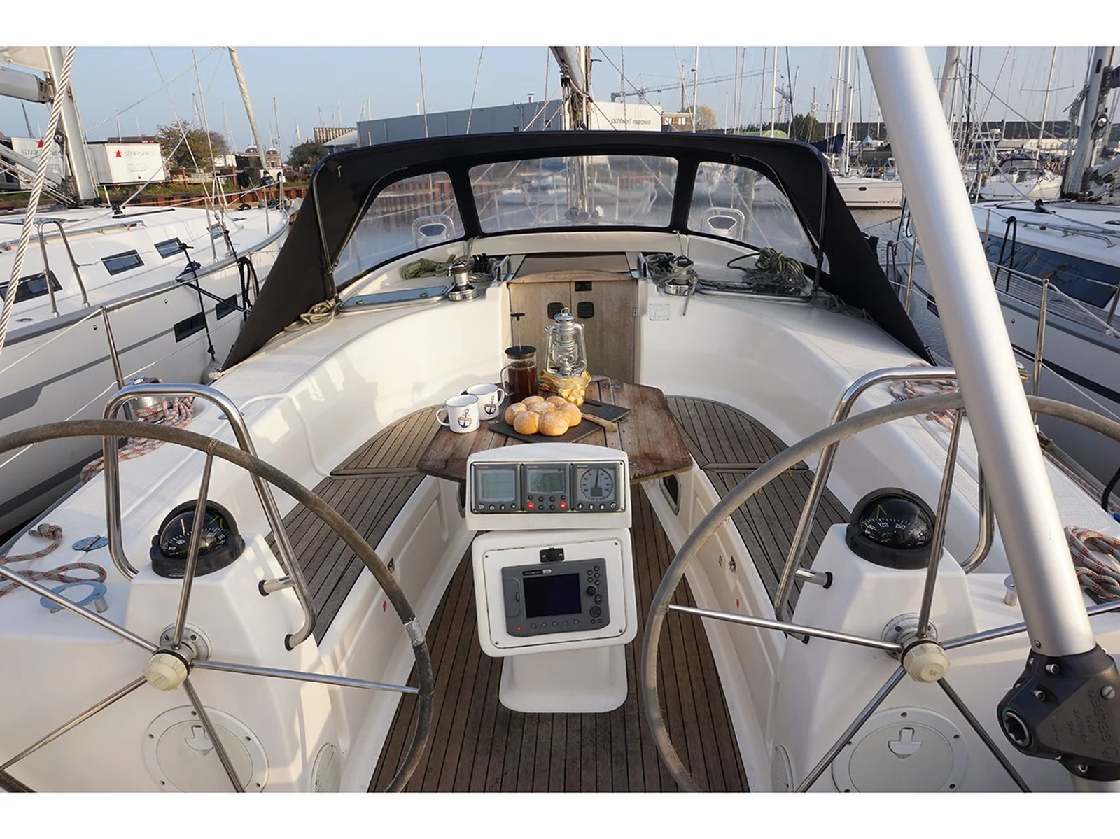 Yacht BAVARIA 40 Cruiser - Luna - Foto 1