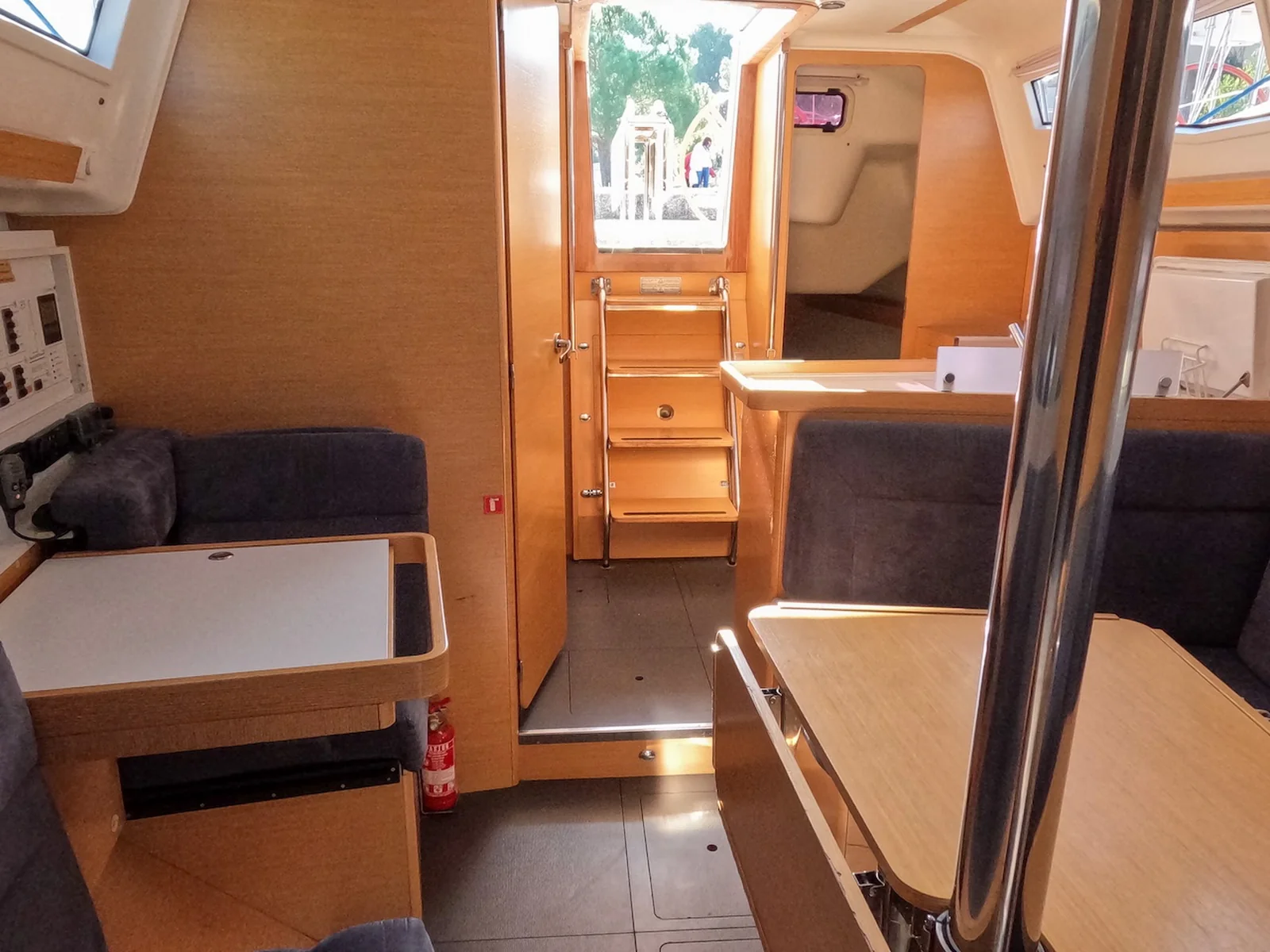 Yacht ELAN 354 Impression - Orange AS - Foto 1