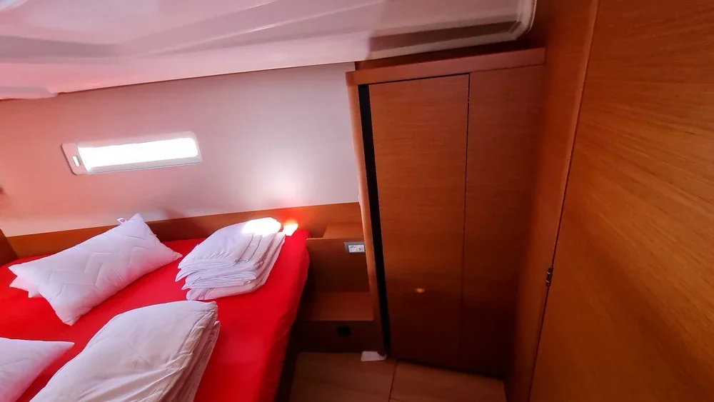 Yacht JEANNEAU Sun Odyssey 410 - Rosso Bianco - Foto 1