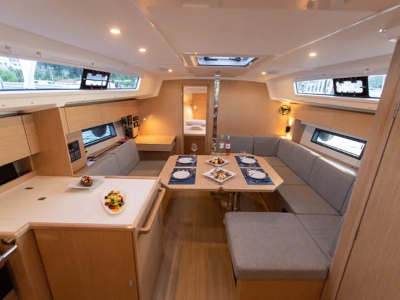 Yacht BAVARIA C42 - Karpouzi - Foto 1