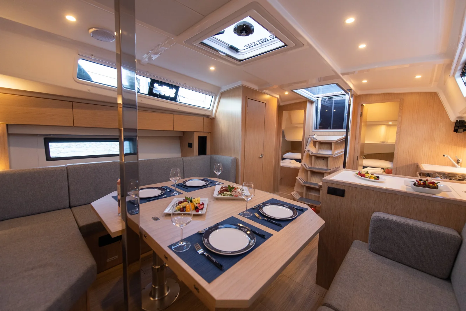 Yacht BAVARIA C42 - Karpouzi - Foto 1