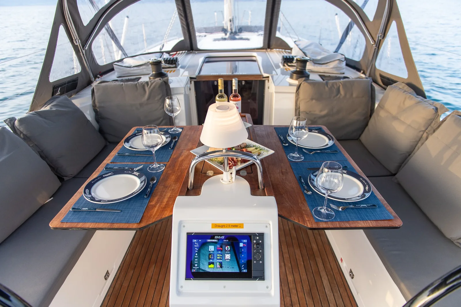 Yacht BAVARIA C42 - Karpouzi - Foto 1