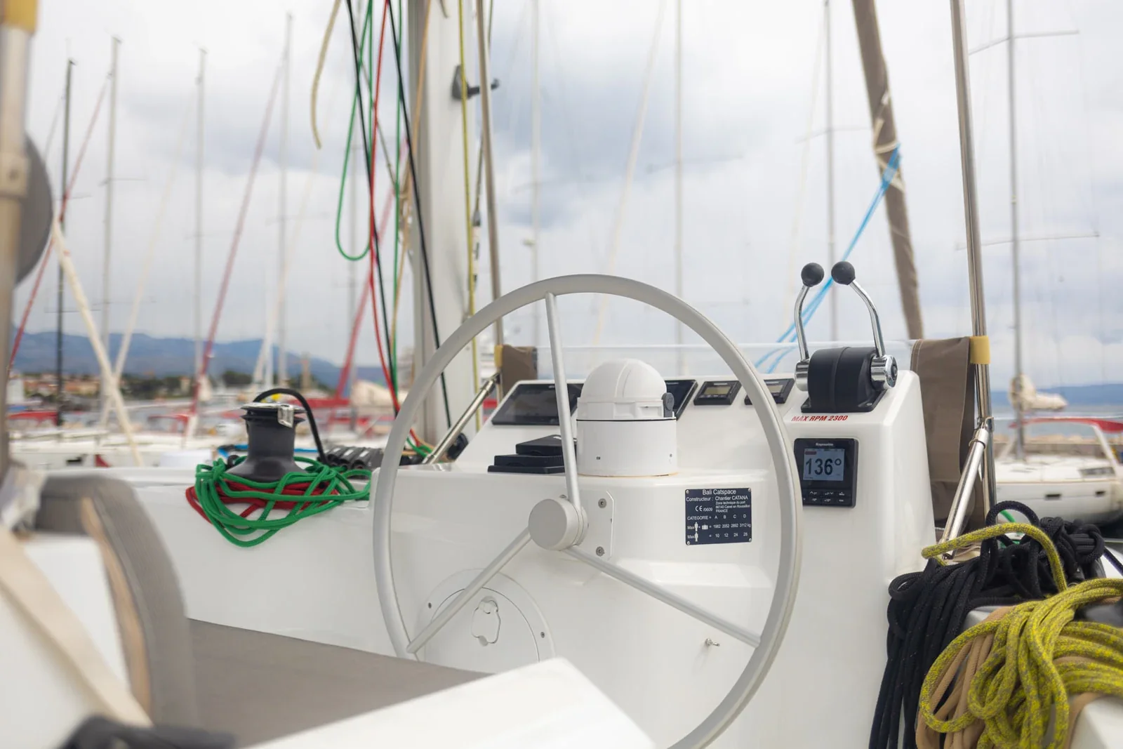 Yacht CATANA Bali Catspace - Maya Bay 4