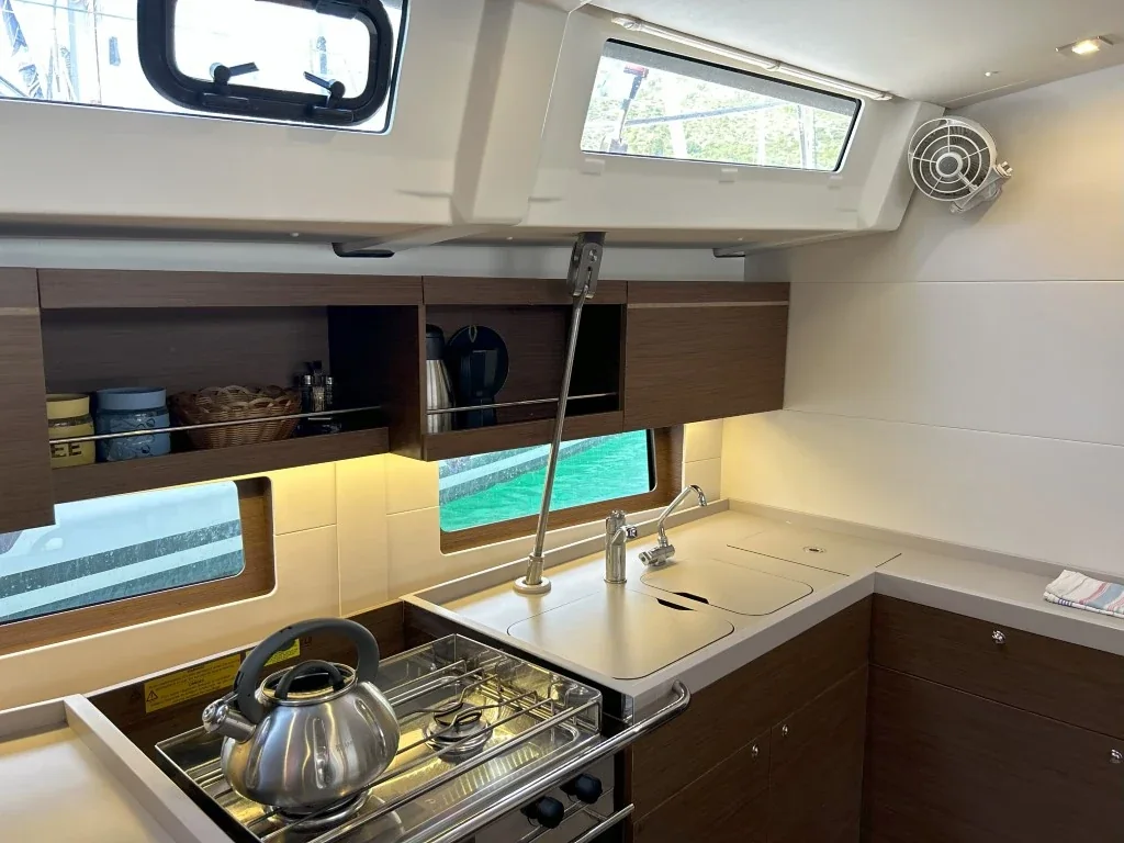 Yacht BENETEAU Oceanis 46.1 - Bumblebee - Foto 14