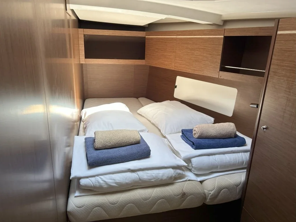 Yacht BENETEAU Oceanis 46.1 - Bumblebee - Foto 17