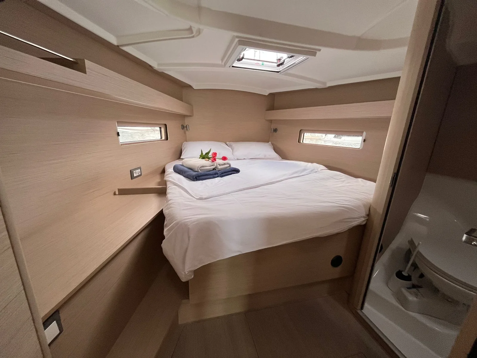 Yacht BENETEAU Oceanis 40.1 - Cosmic Dancer - Foto 1
