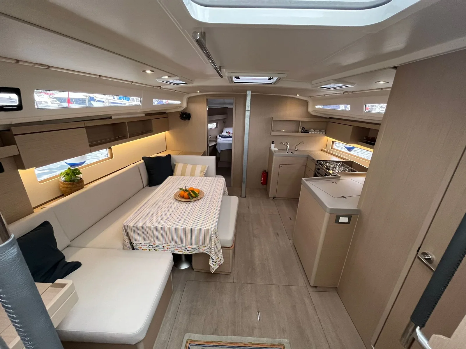 Yacht BENETEAU Oceanis 40.1 - Cosmic Dancer - Foto 1