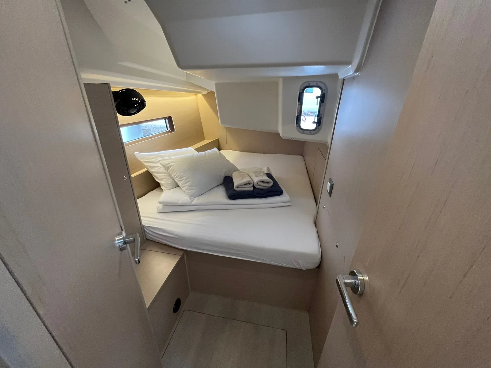 Yacht BENETEAU Oceanis 40.1 - Cosmic Dancer - Foto 1
