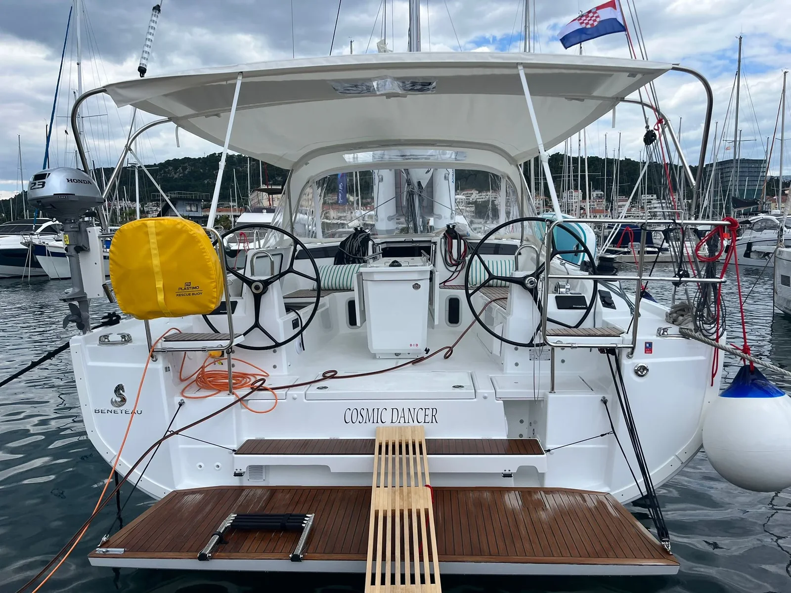 Yacht BENETEAU Oceanis 40.1 - Cosmic Dancer - Foto 1