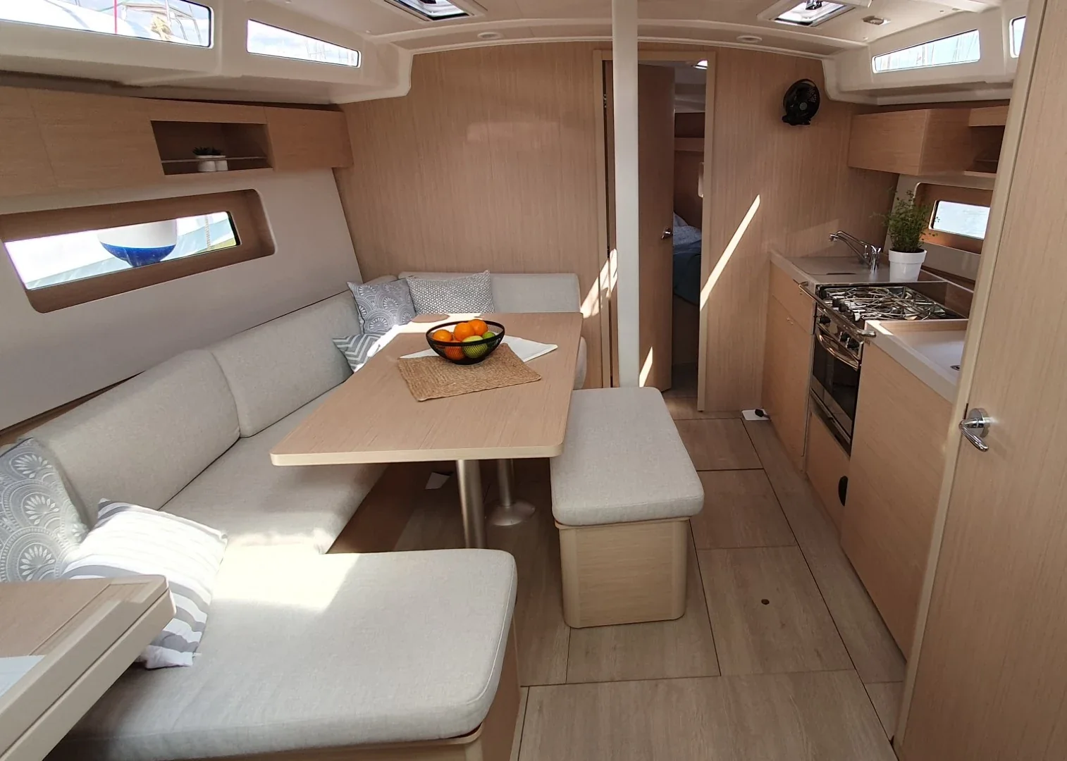 Yacht BENETEAU Oceanis 37.1 - Breeze - Foto 13