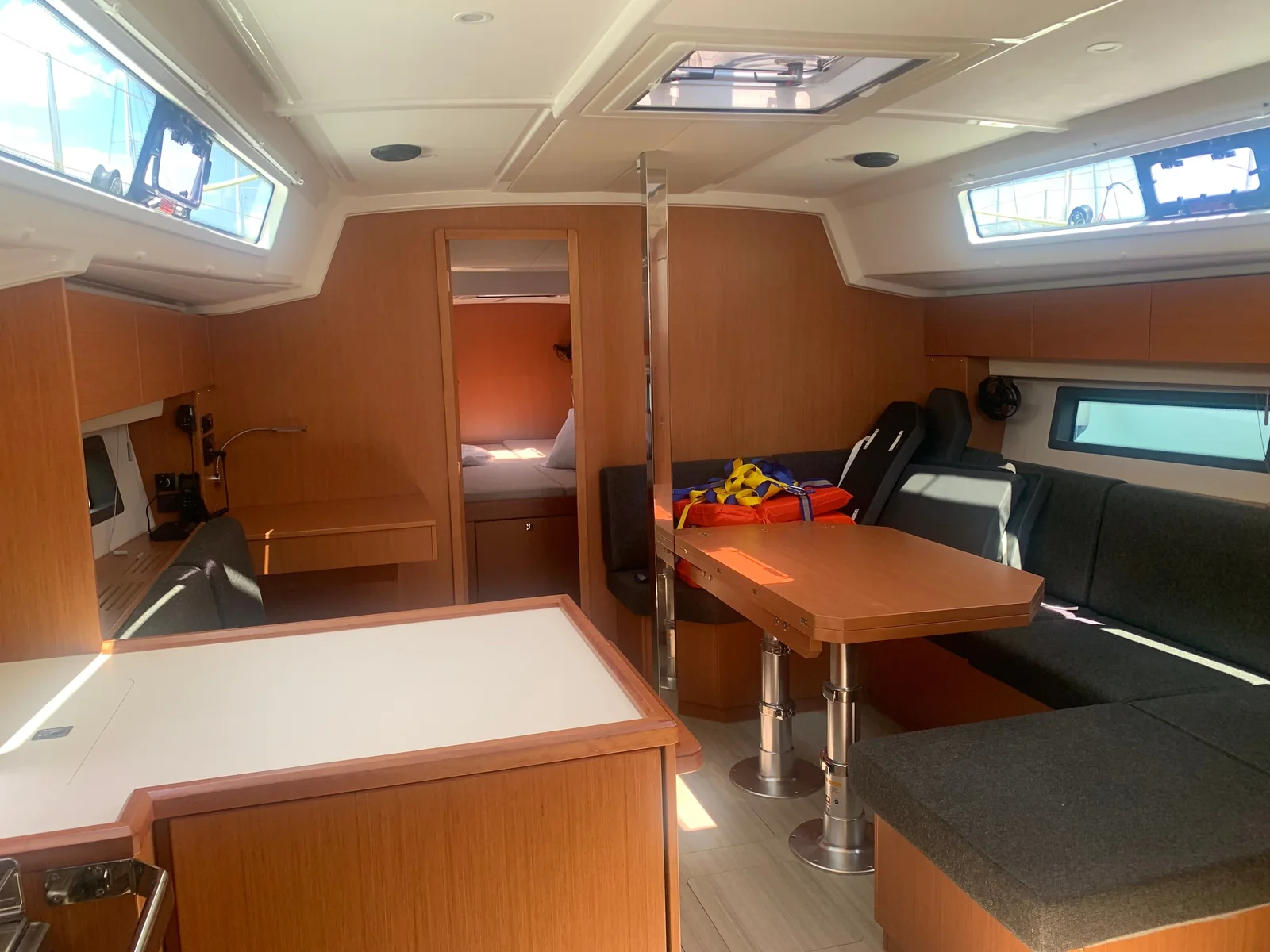 Yacht BAVARIA C42 - M..a - Foto 1
