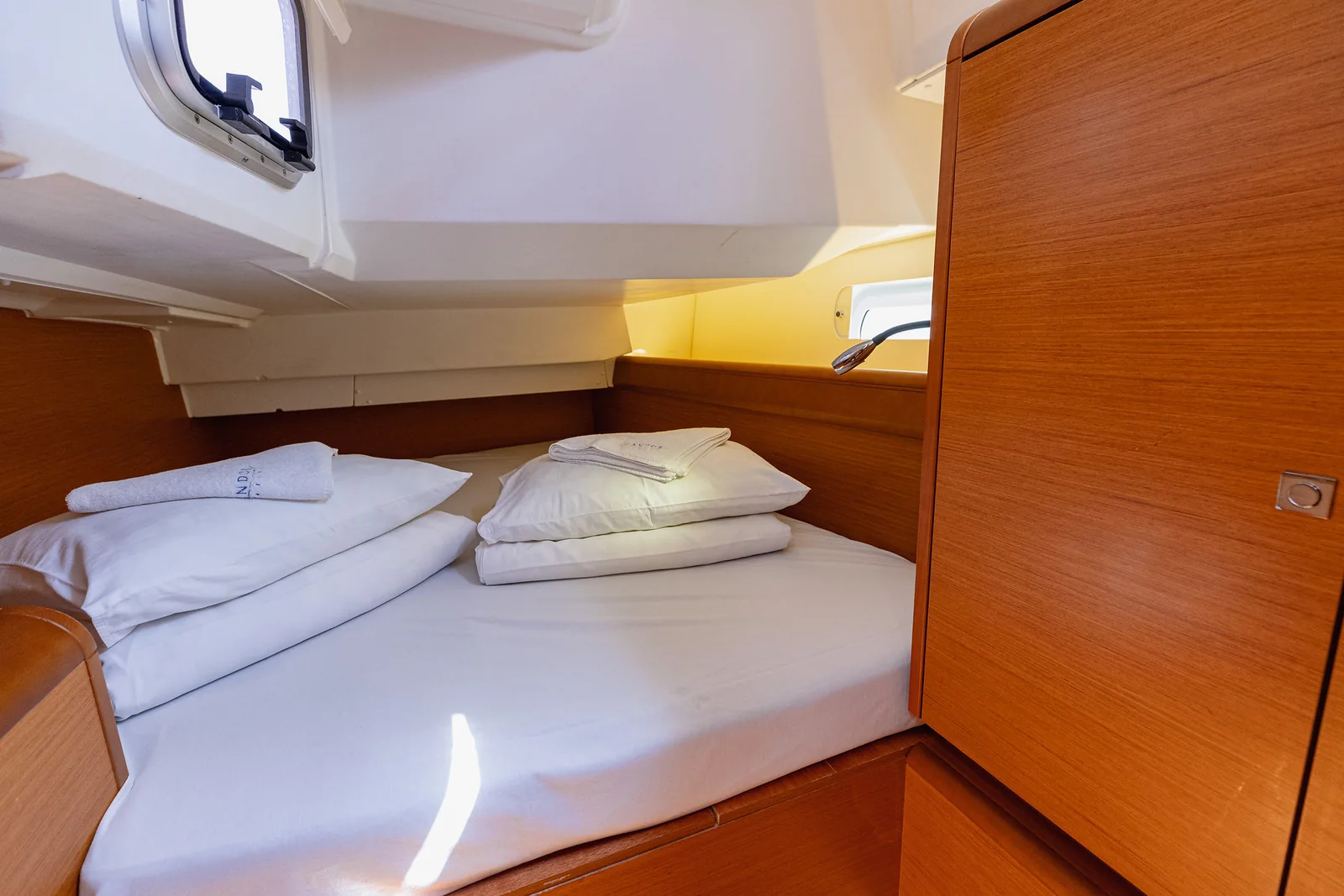 Yacht JEANNEAU Sun Odyssey 449 - Ventus - Foto 1