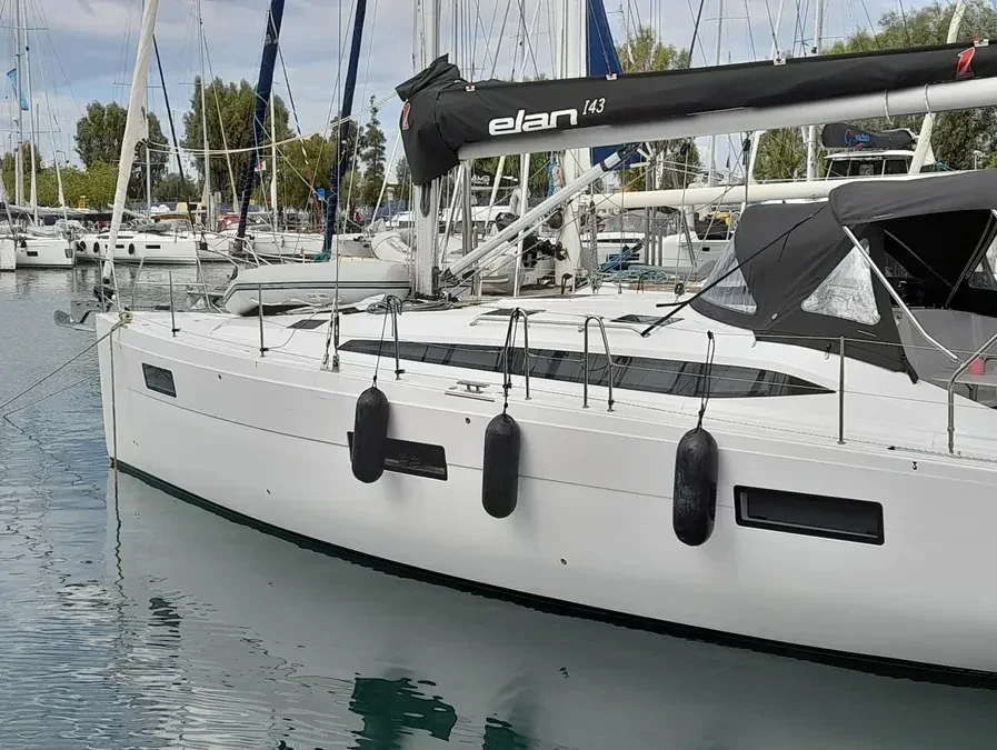 Yacht ELAN Impression 43 - Elena - Foto 1