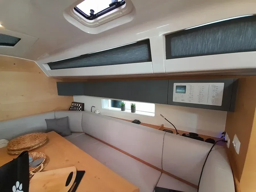 Yacht ELAN Impression 43 - Elena - Foto 1