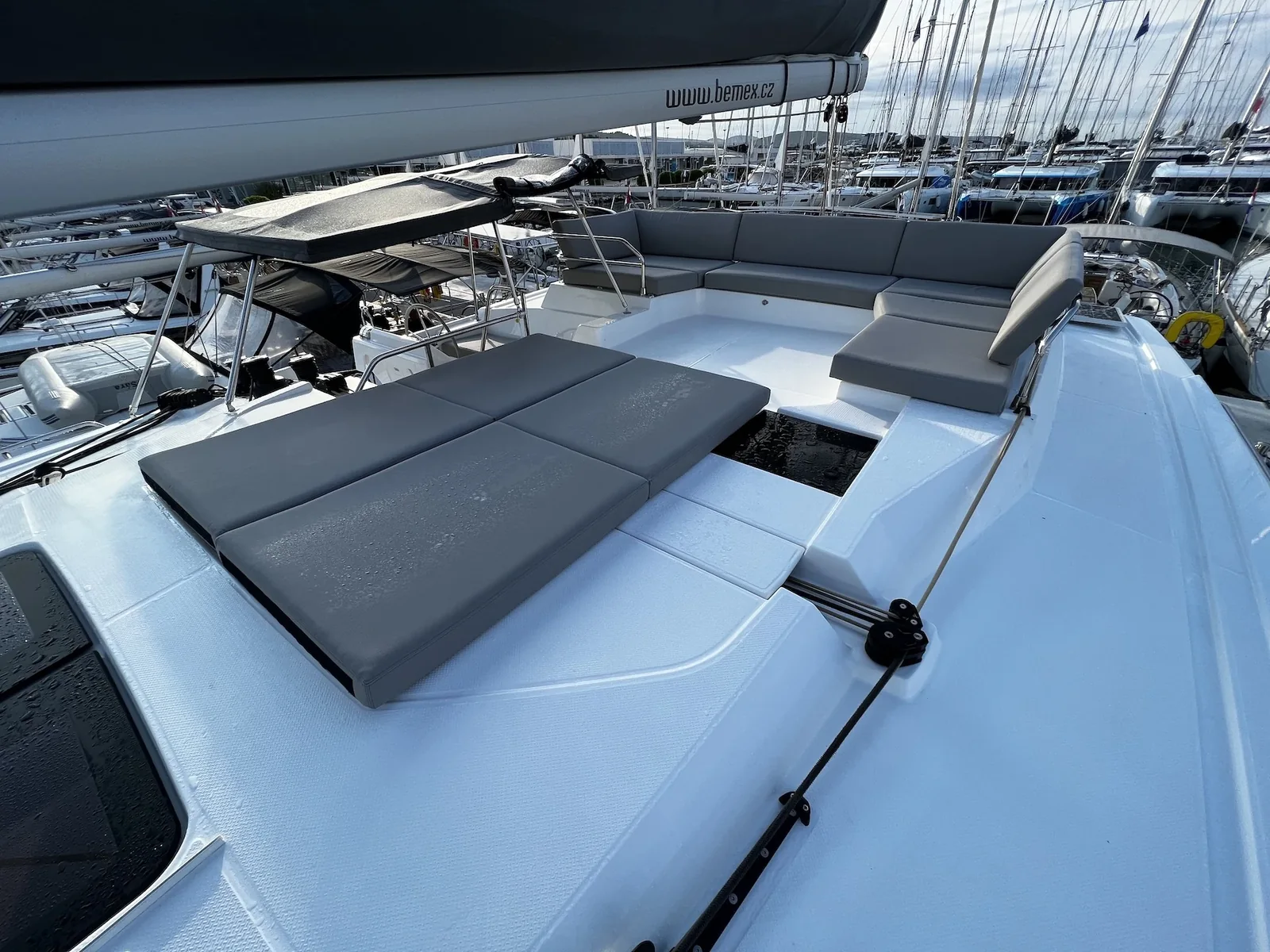 Yacht FOUNTAINE PAJOT Tanna 47 - Andy - Foto 1