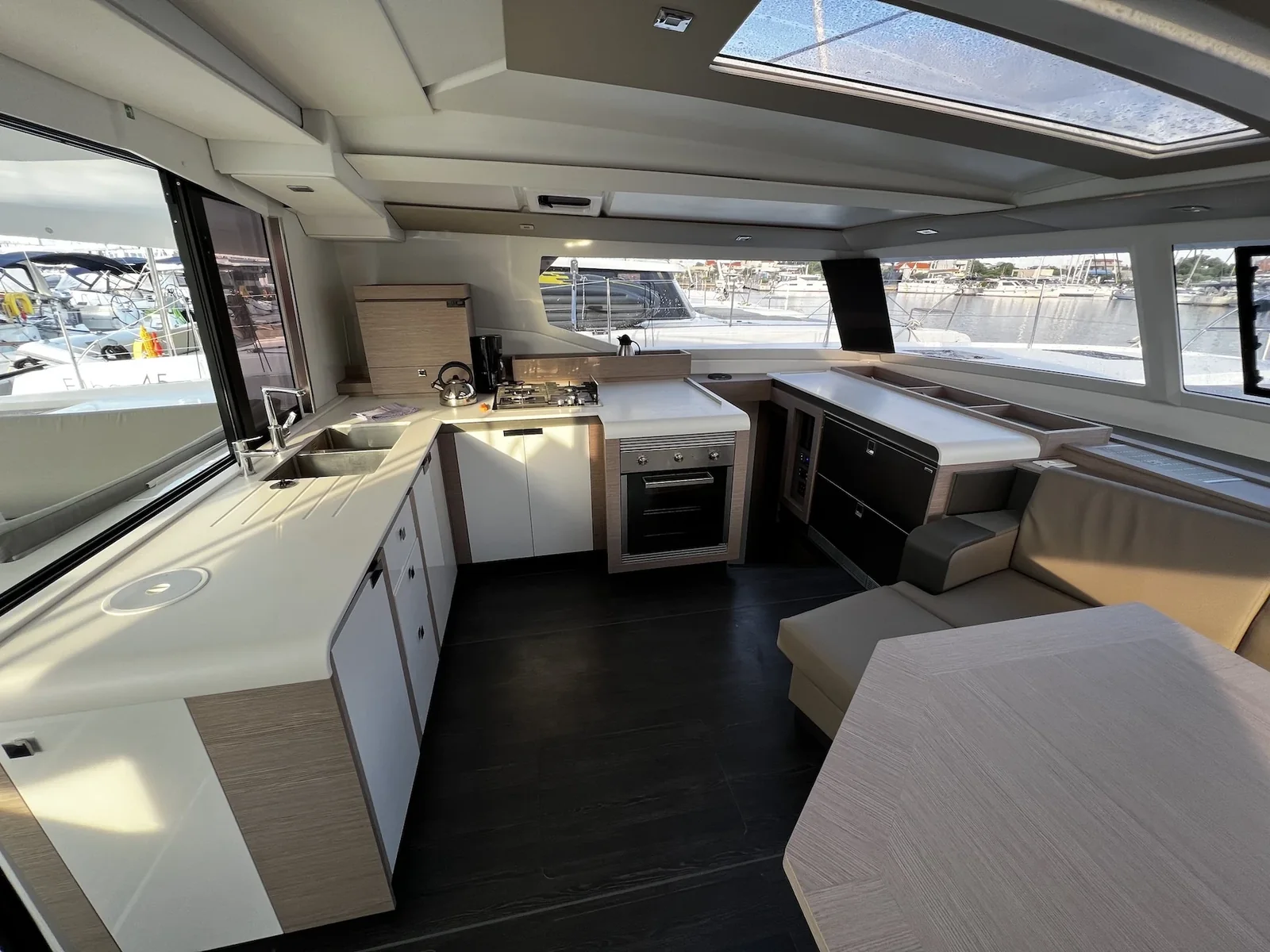 Yacht FOUNTAINE PAJOT Tanna 47 - Andy - Foto 1