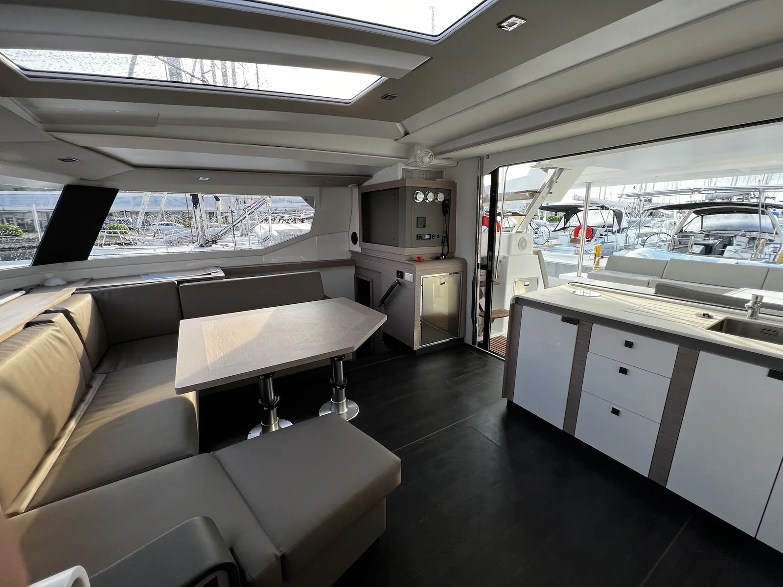 Yacht FOUNTAINE PAJOT Tanna 47 - Andy - Foto 1