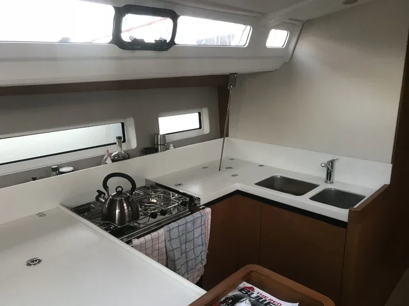 Yacht JEANNEAU Sun Odyssey 440 - Rebelezza
