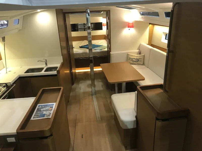 Yacht JEANNEAU Sun Odyssey 440 - Rebelezza - Foto 1