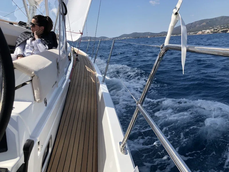 Yacht JEANNEAU Sun Odyssey 440 - Rebelezza - Foto 1