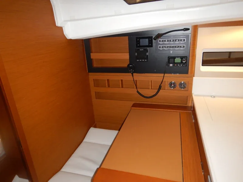 Yacht JEANNEAU Sun Odyssey 440 - Rebelezza - Foto 1