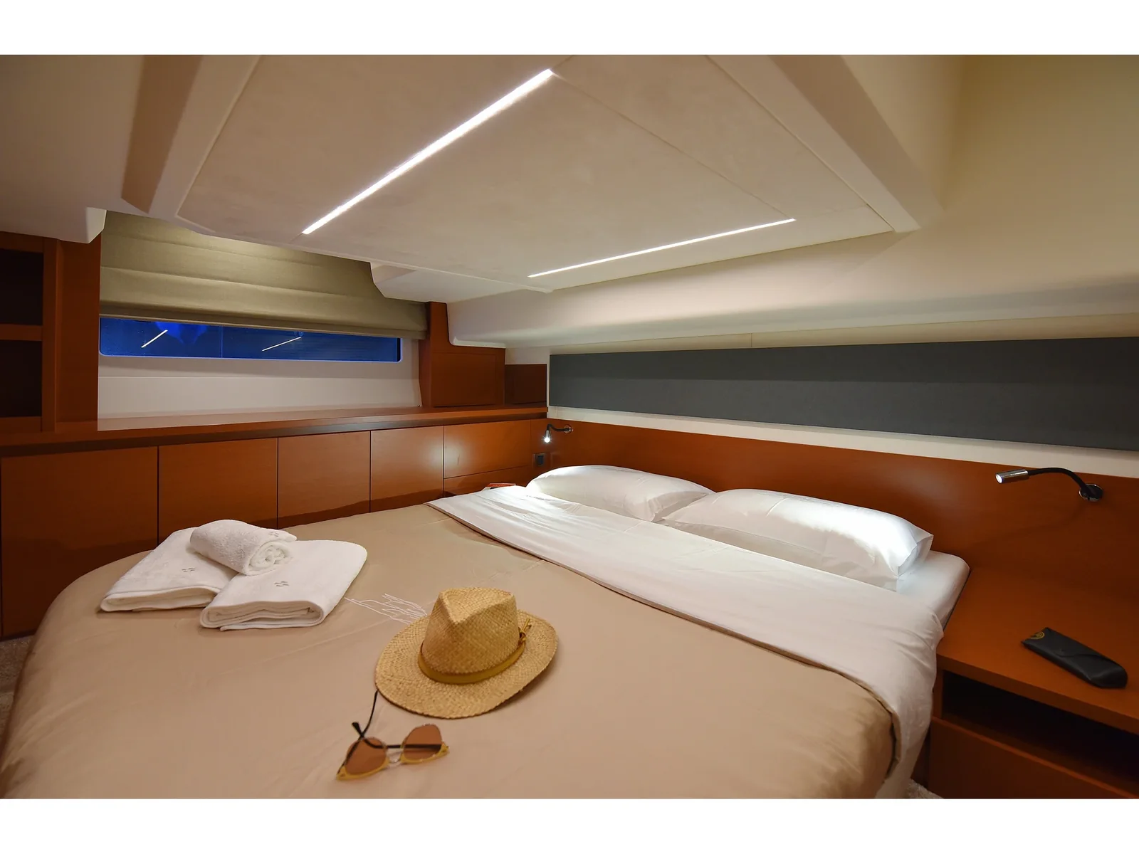 Yacht JEANNEAU Prestige 42 Fly - My Love II - Foto 1