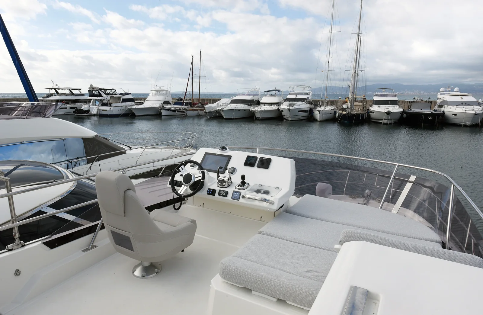 Yacht JEANNEAU Prestige 42 Fly - My Love II - Foto 1
