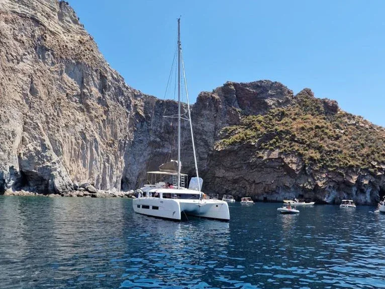 Yacht DUFOUR 48 Catamaran - Oblivion Planet - Foto 1