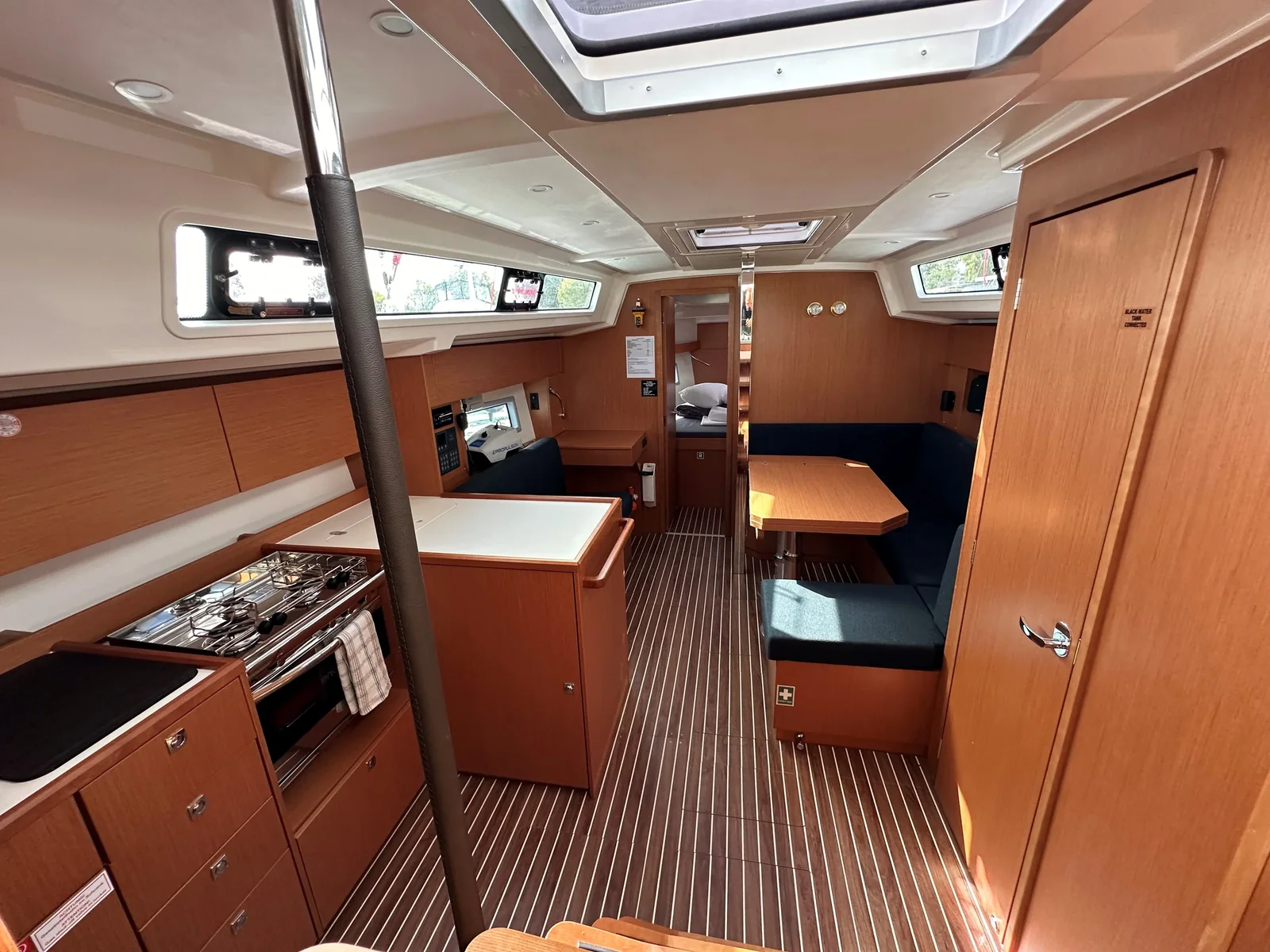 Yacht BAVARIA C38 - Sienna - Foto 9
