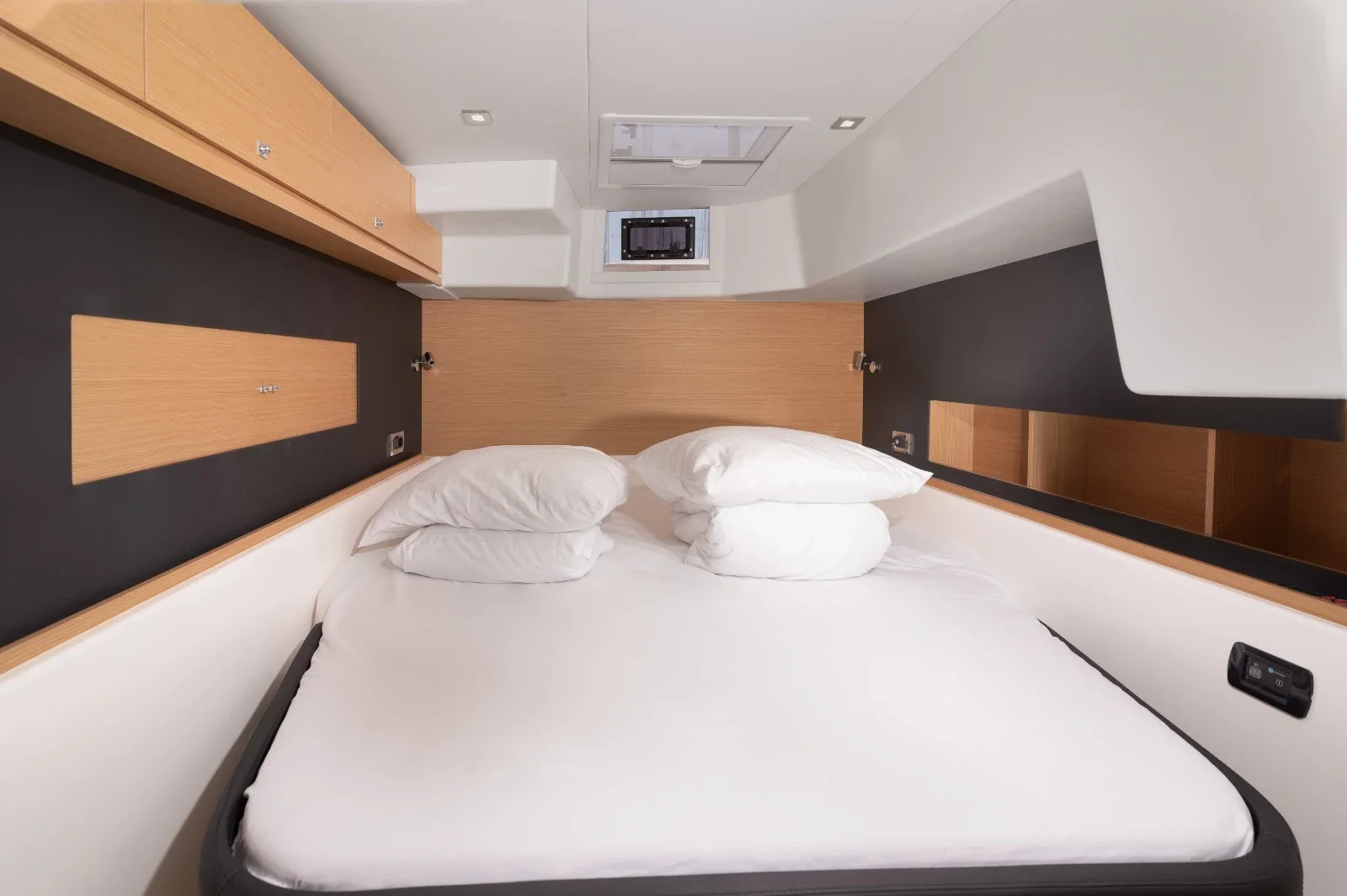 Yacht DUFOUR 48 Catamaran - Seaven - Foto 1