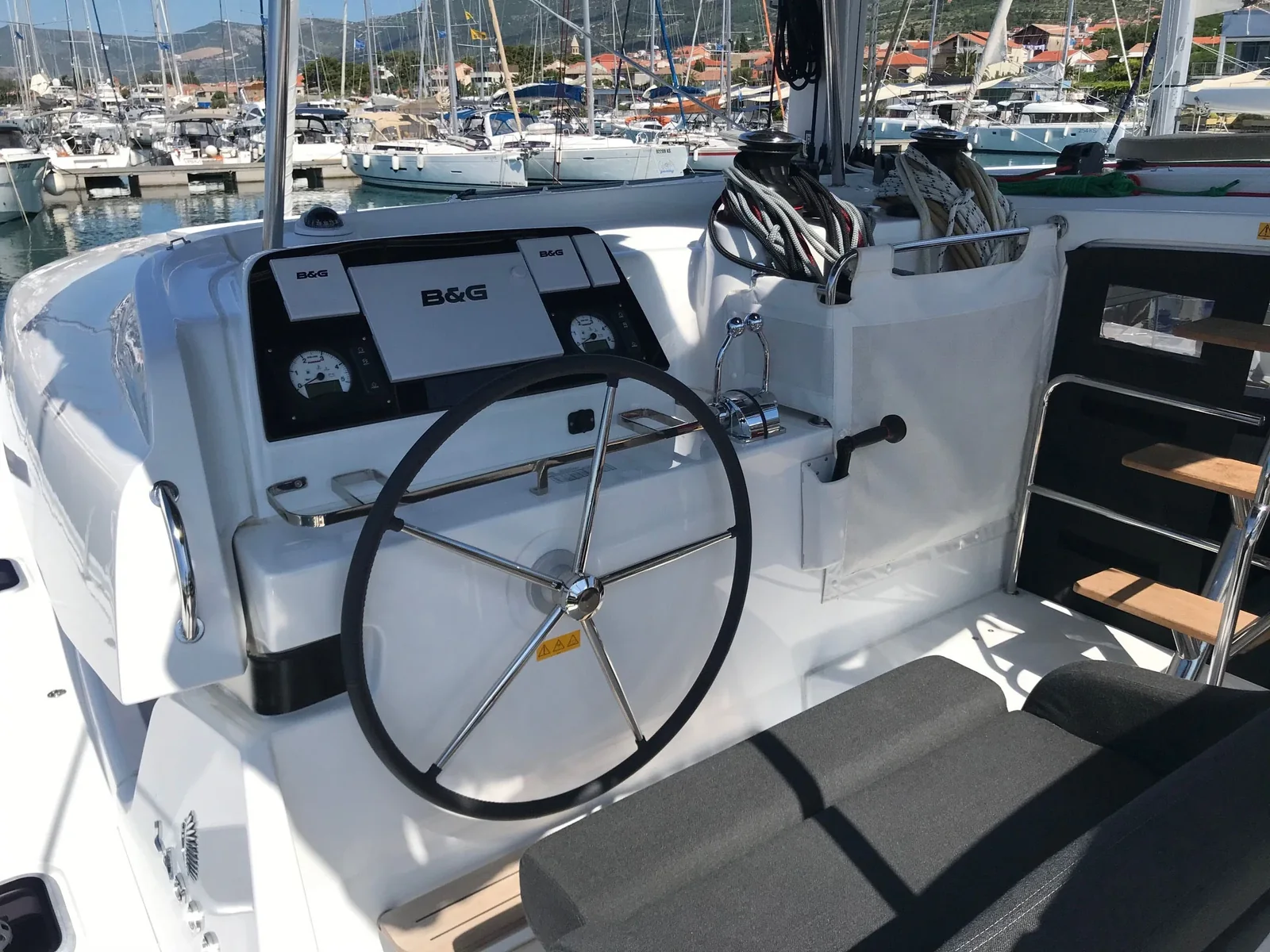 Yacht LAGOON 42 - Find us - Foto 1