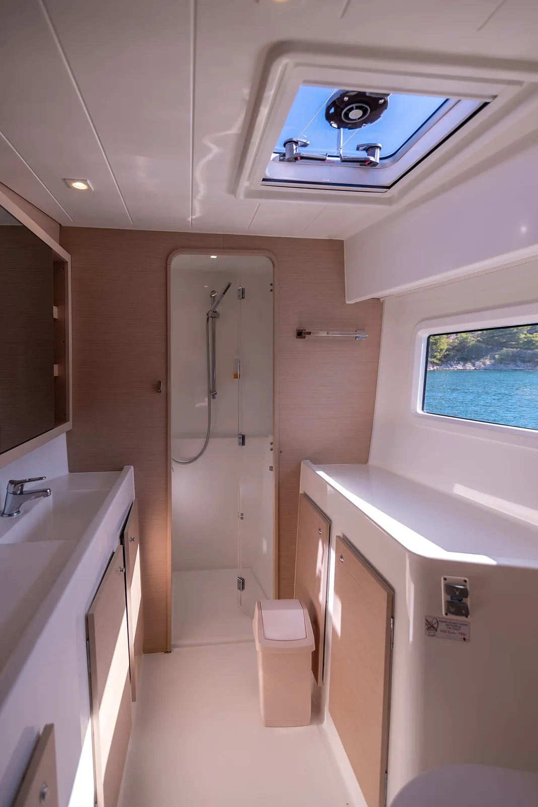 Yacht LAGOON 42 - Find us - Foto 1
