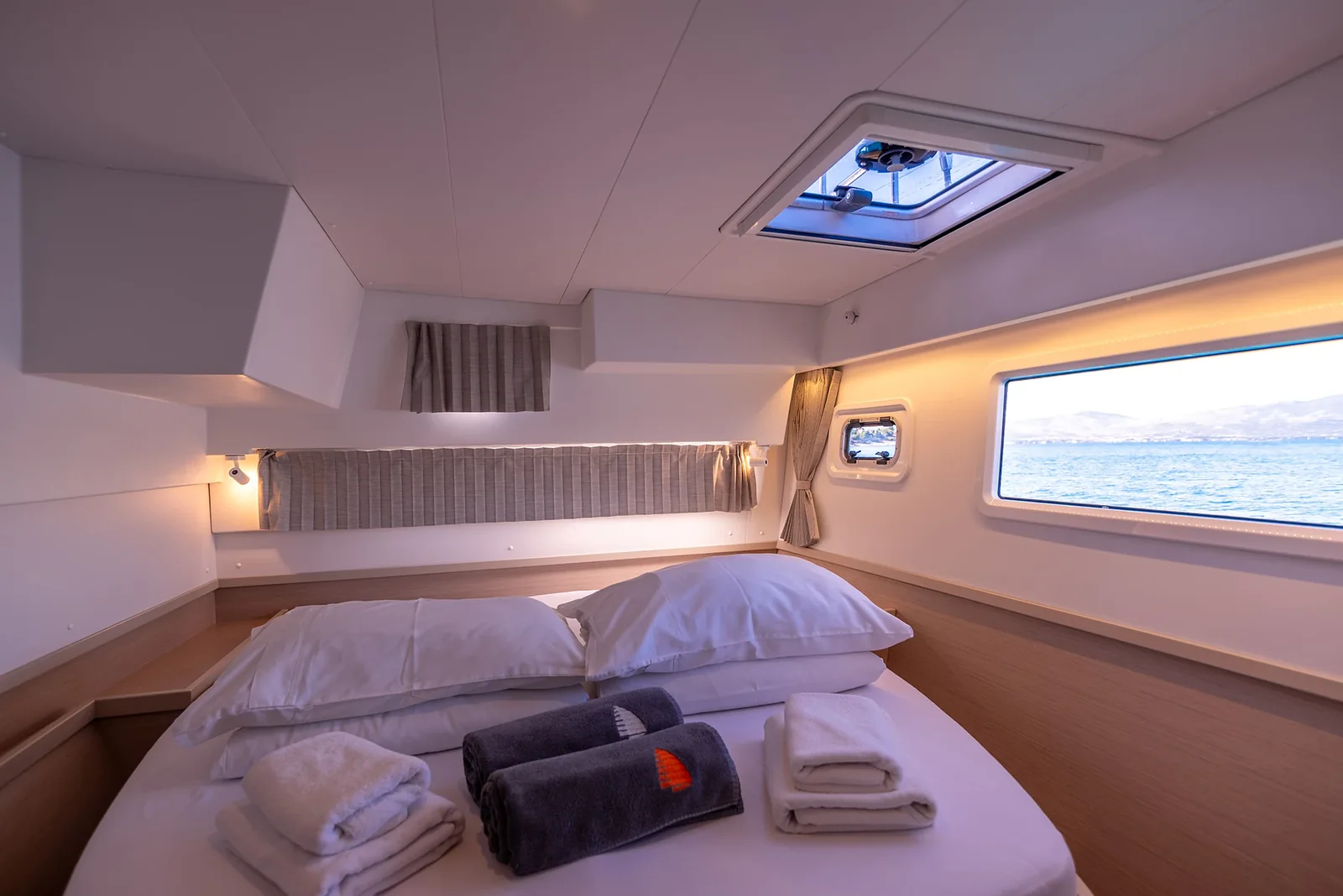Yacht LAGOON 42 - Find us - Foto 1