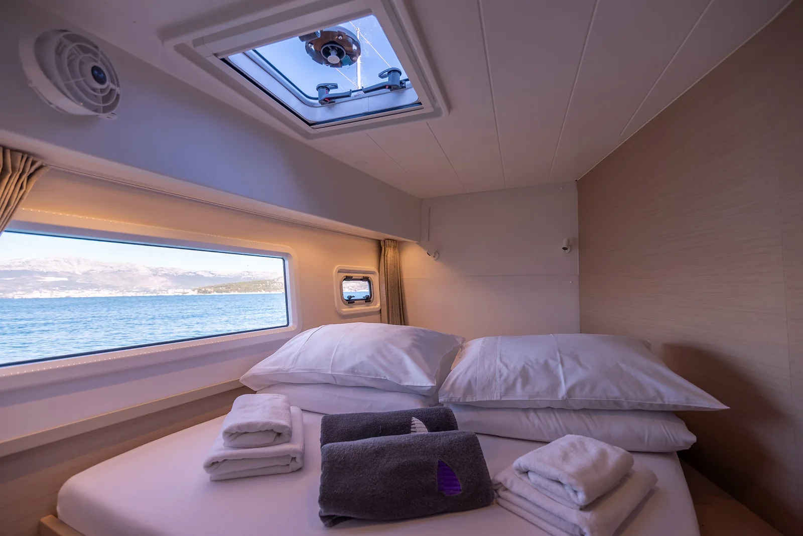 Yacht LAGOON 42 - Find us - Foto 1